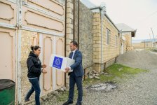 Heydər Əliyev Fondu aztəminatlı ailələrə ənənəvi Novruz sovqatları paylayır (FOTO)