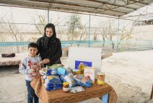 Heydər Əliyev Fondu aztəminatlı ailələrə ənənəvi Novruz sovqatları paylayır (FOTO)