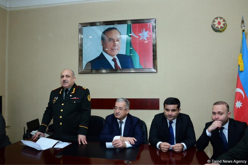 Əfv sərəncamı icra olunan 15 saylı cəzaçəkmə müəssisəsində sevinənlər... (FOTO)
