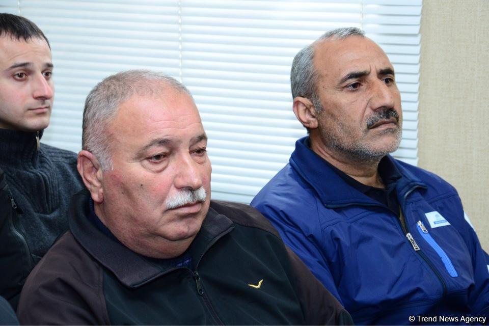 Əfv sərəncamı icra olunan 15 saylı cəzaçəkmə müəssisəsində sevinənlər... (FOTO)