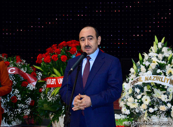 Əli Həsənov: Azərbaycan dövlətinin KİV-lərə, jurnalistlərə dəstəyi şəffaf şəkildə həyata keçirilir, bu prosesdə heç bir qaranlıq məqam yoxdur (FOTO)