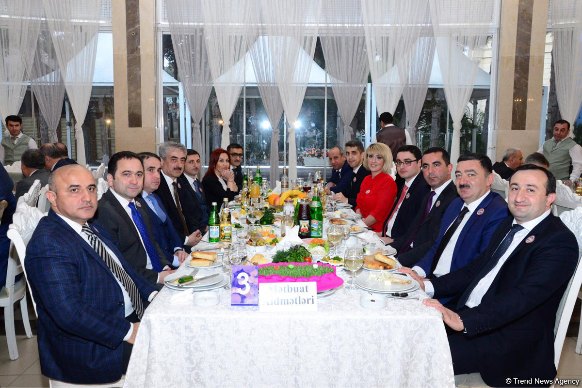 Əli Həsənov: Azərbaycan dövlətinin KİV-lərə, jurnalistlərə dəstəyi şəffaf şəkildə həyata keçirilir, bu prosesdə heç bir qaranlıq məqam yoxdur (FOTO)