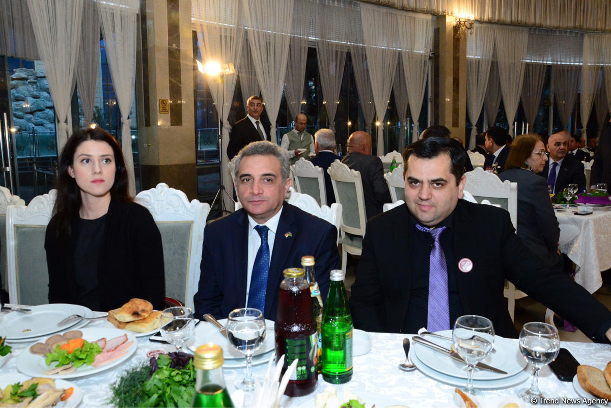 Əli Həsənov: Azərbaycan dövlətinin KİV-lərə, jurnalistlərə dəstəyi şəffaf şəkildə həyata keçirilir, bu prosesdə heç bir qaranlıq məqam yoxdur (FOTO)