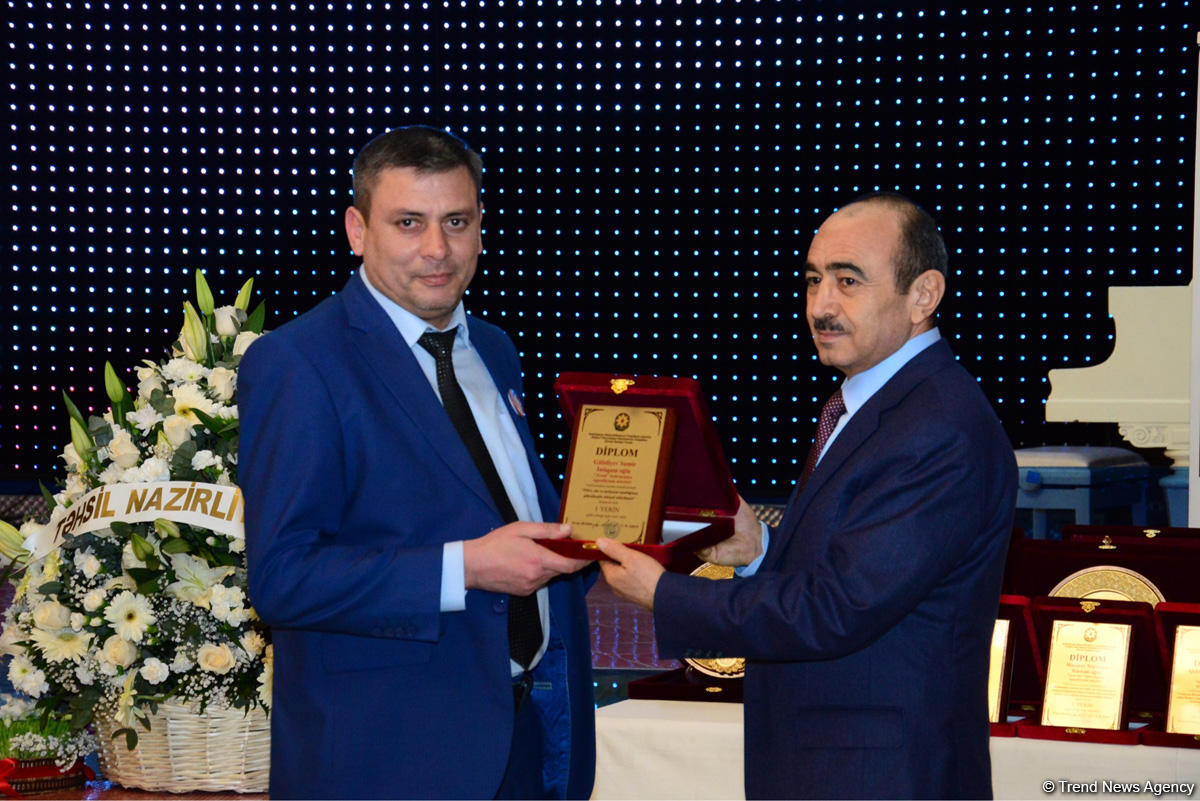 Əli Həsənov: Azərbaycan dövlətinin KİV-lərə, jurnalistlərə dəstəyi şəffaf şəkildə həyata keçirilir, bu prosesdə heç bir qaranlıq məqam yoxdur (FOTO)