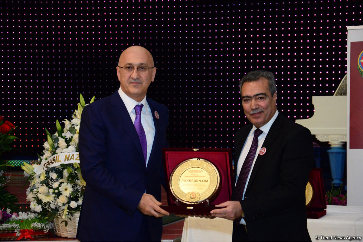 Əli Həsənov: Azərbaycan dövlətinin KİV-lərə, jurnalistlərə dəstəyi şəffaf şəkildə həyata keçirilir, bu prosesdə heç bir qaranlıq məqam yoxdur (FOTO)