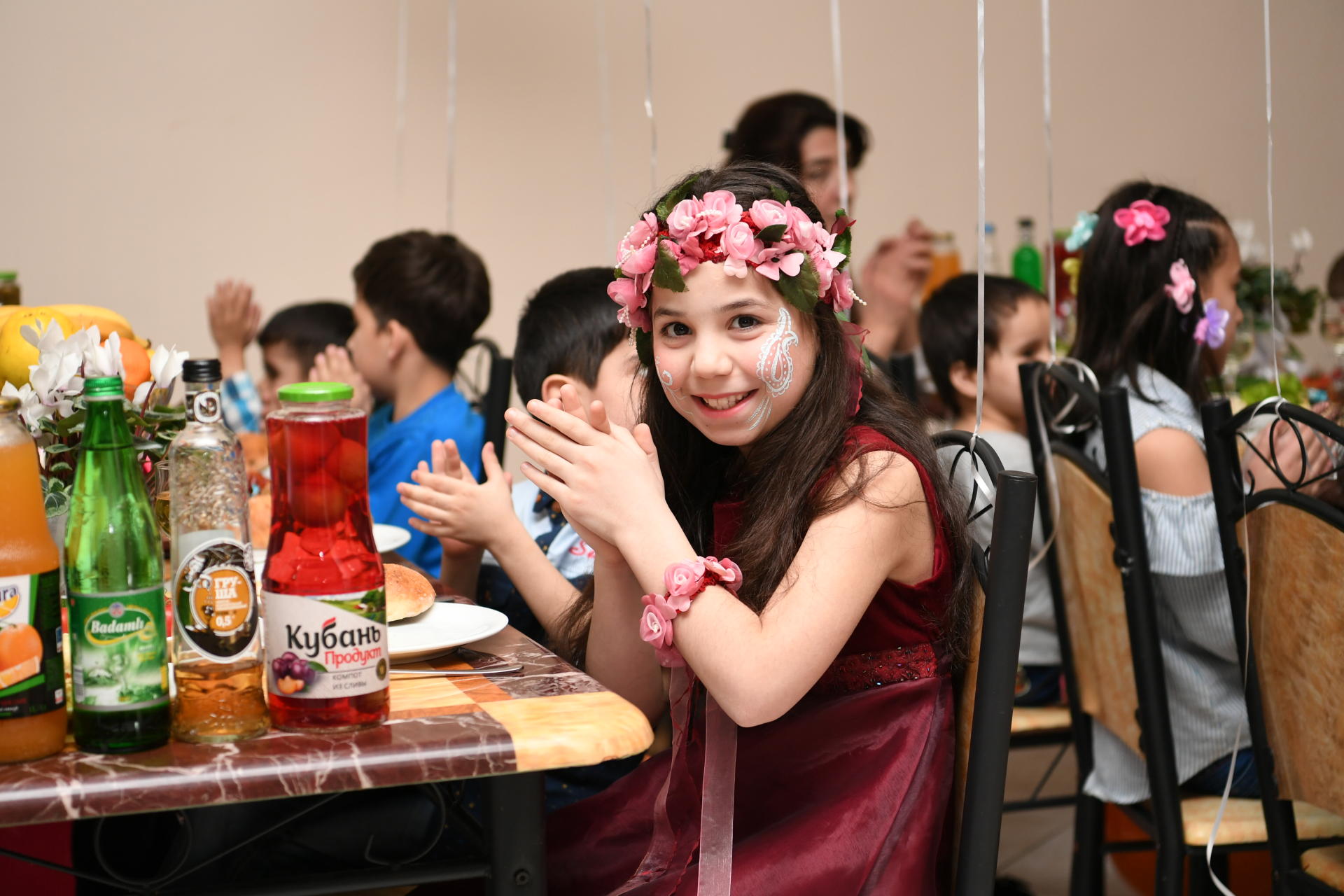 Heydər Əliyev Fondunun təşəbbüsü ilə kimsəsiz və xüsusi qayğıya ehtiyacı olan uşaqlar üçün Novruz şənlikləri keçirilib (FOTO)