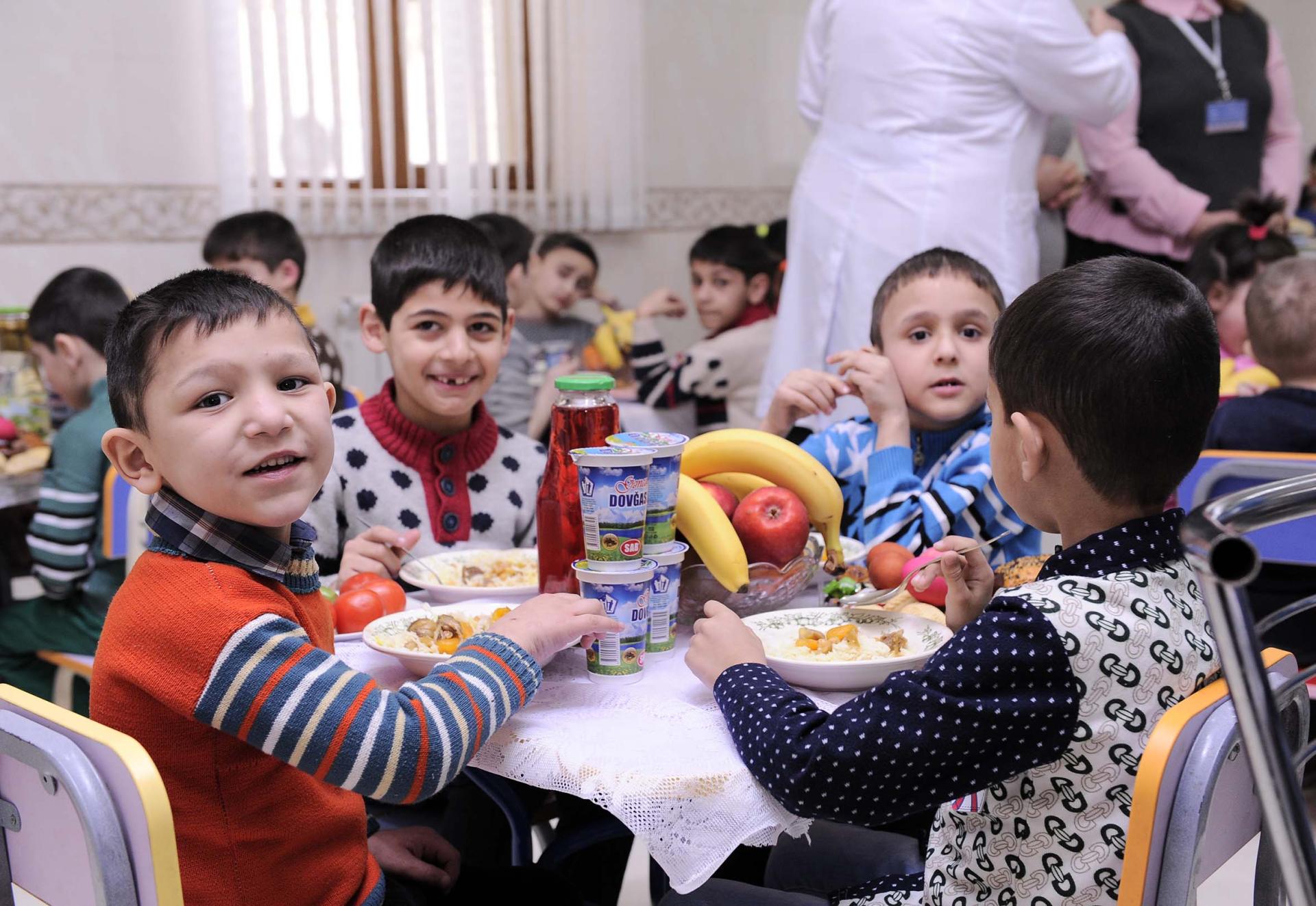 Heydər Əliyev Fondunun təşəbbüsü ilə kimsəsiz və xüsusi qayğıya ehtiyacı olan uşaqlar üçün Novruz şənlikləri keçirilib (FOTO)