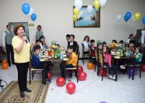 Heydər Əliyev Fondunun təşəbbüsü ilə kimsəsiz və xüsusi qayğıya ehtiyacı olan uşaqlar üçün Novruz şənlikləri keçirilib (FOTO)