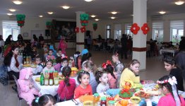 Heydər Əliyev Fondunun təşəbbüsü ilə kimsəsiz və xüsusi qayğıya ehtiyacı olan uşaqlar üçün Novruz şənlikləri keçirilib (FOTO)