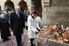Prezident İlham Əliyev və birinci xanım Mehriban Əliyeva Novruz bayramı münasibətilə ümumxalq şənliyində iştirak ediblər (YENİLƏNİB-3) (FOTO)