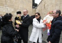 Prezident İlham Əliyev və birinci xanım Mehriban Əliyeva Novruz bayramı münasibətilə ümumxalq şənliyində iştirak ediblər (YENİLƏNİB-3) (FOTO)
