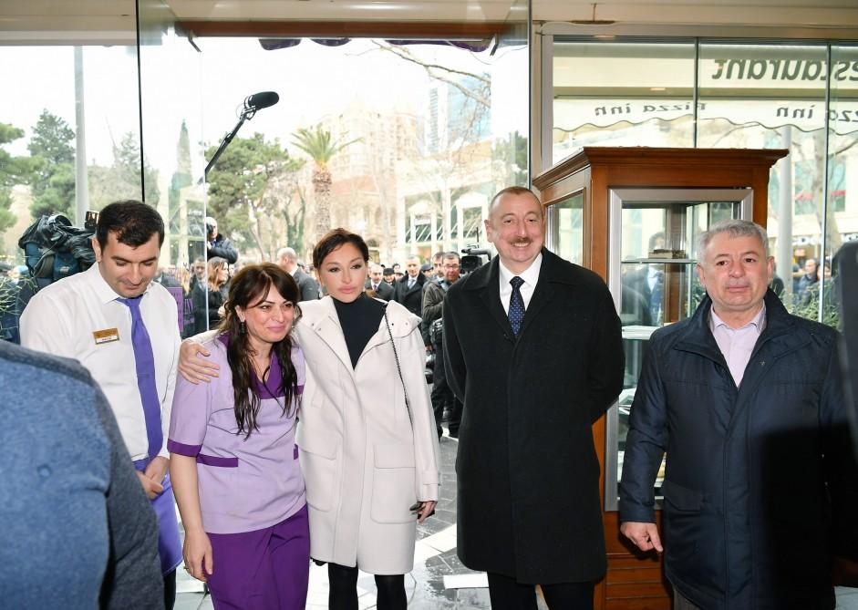 Prezident İlham Əliyev və birinci xanım Mehriban Əliyeva Novruz bayramı münasibətilə ümumxalq şənliyində iştirak ediblər (YENİLƏNİB-3) (FOTO)