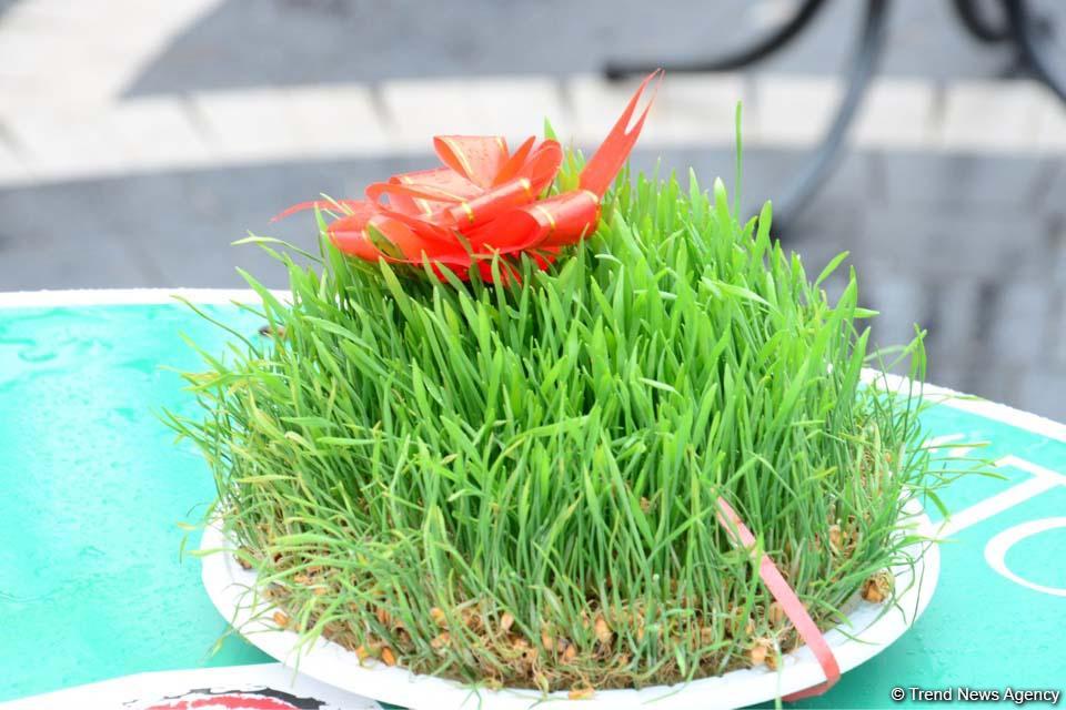 Bayram ab-havalı Bakı (FOTOSESSİYA)