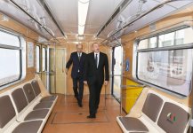 Prezident İlham Əliyev Bakı Metropoliteninin əsaslı şəkildə yenidən qurulan “Bakmil” stansiyasında yaradılan şəraitlə tanış olub (FOTO) (YENİLƏNİB)