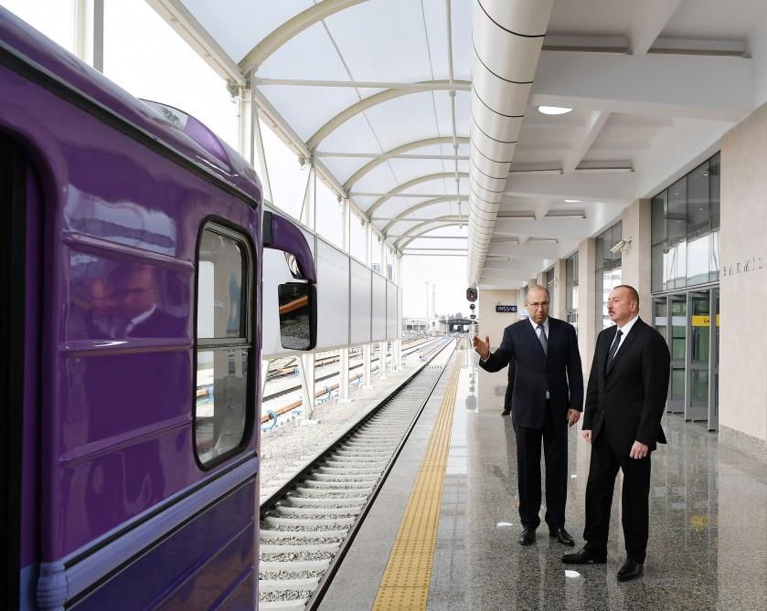 Prezident İlham Əliyev Bakı Metropoliteninin əsaslı şəkildə yenidən qurulan “Bakmil” stansiyasında yaradılan şəraitlə tanış olub (FOTO) (YENİLƏNİB)