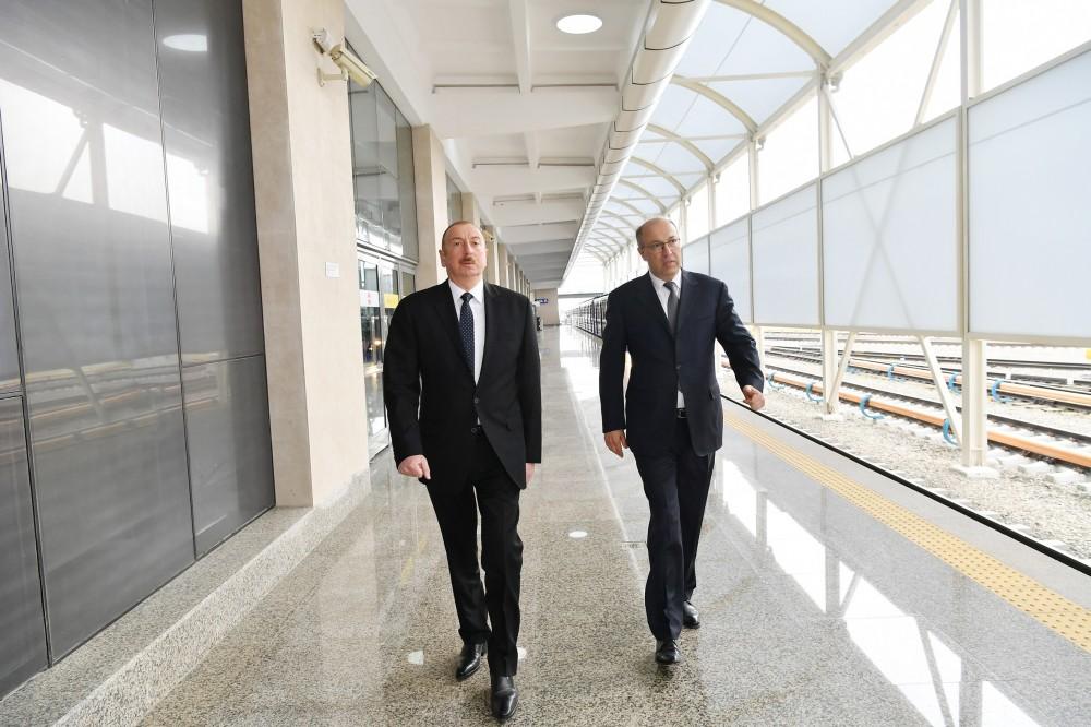 Prezident İlham Əliyev Bakı Metropoliteninin əsaslı şəkildə yenidən qurulan “Bakmil” stansiyasında yaradılan şəraitlə tanış olub (FOTO) (YENİLƏNİB)