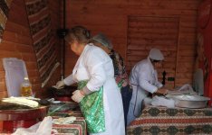 Bulvarda “Bahar nağılı” (FOTO)