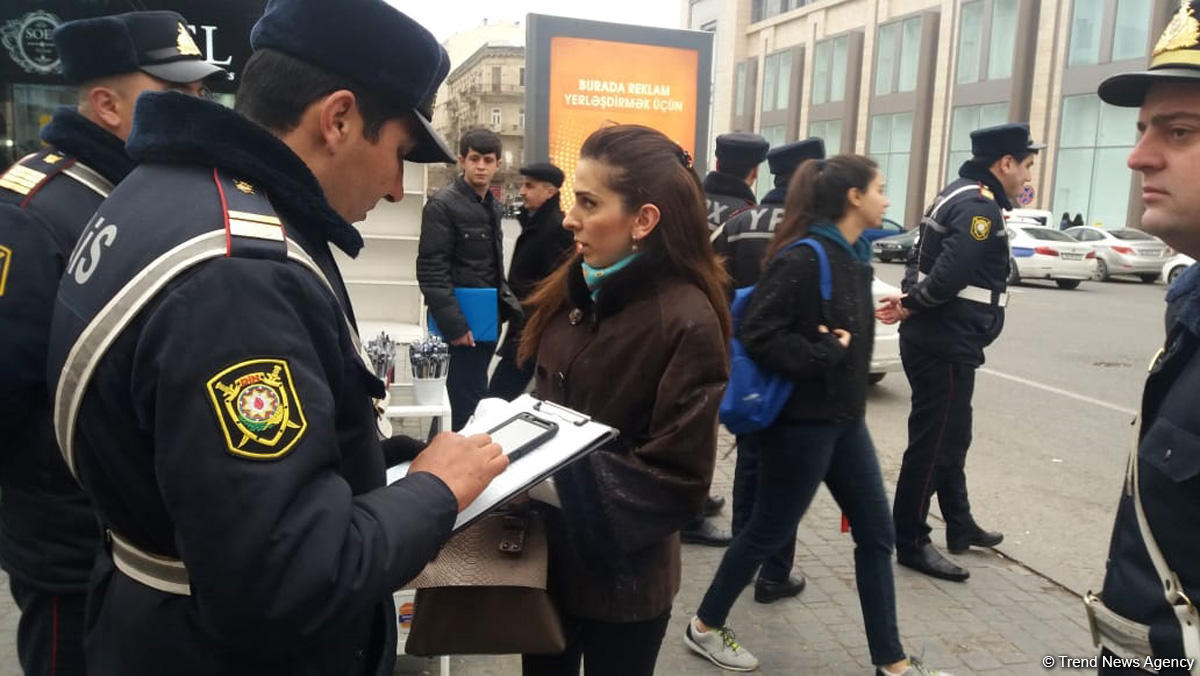 Piyadalar saxlanıldı - 20 nəfərə protokol yazılıb (FOTO)