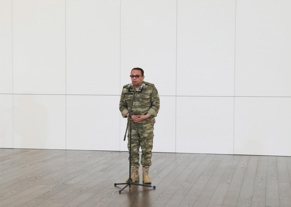 Birinci vitse-prezident Mehriban Əliyeva Heydər Əliyev Fondu tərəfindən yüksək texnologiyalı protezlərlə təmin olunan hərbçilərlə görüşüb (FOTO) (YENİLƏNİB)