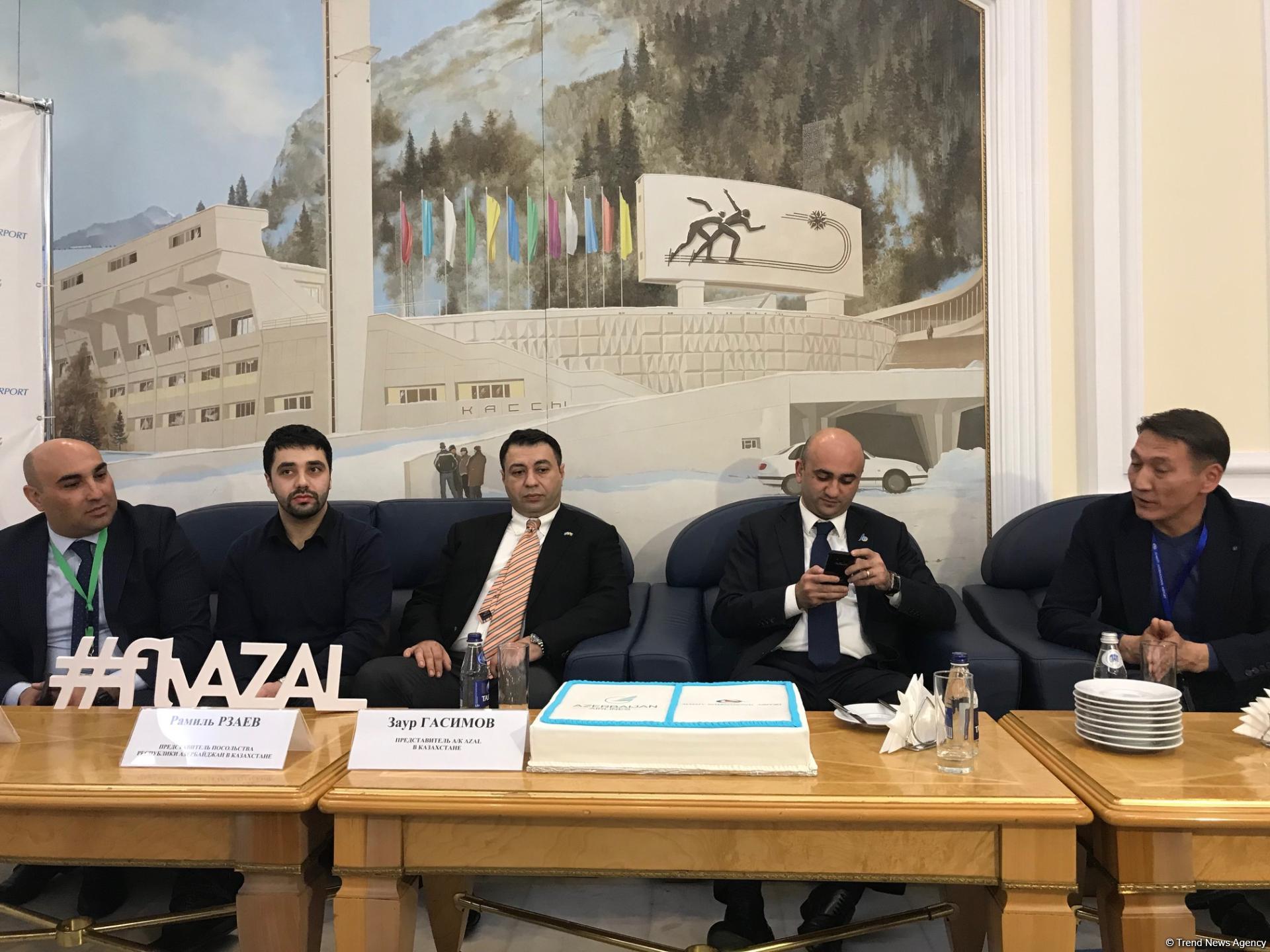 AZAL Bakı-Almatı-Bakı marşrutu üzrə ilk uçuşunu həyata keçirib (FOTO)