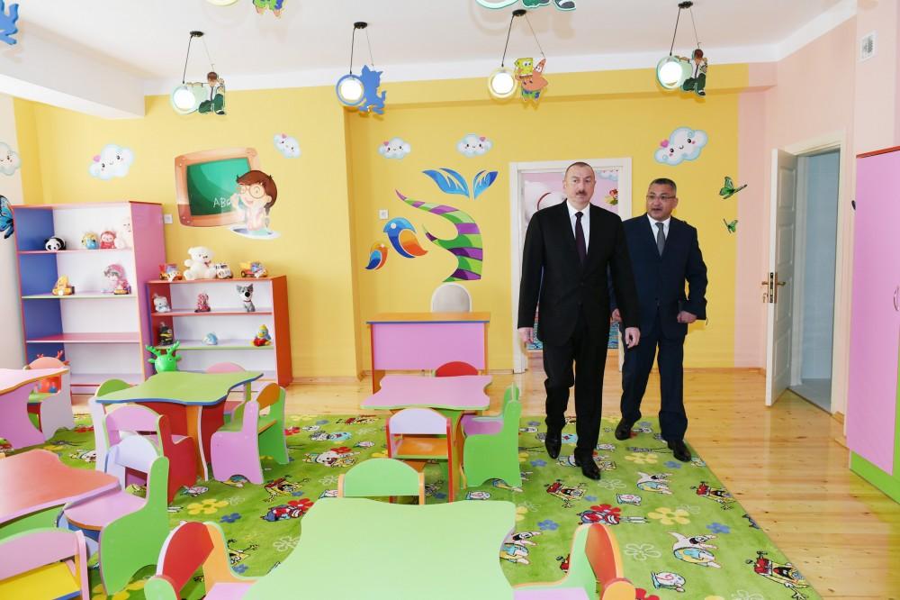 Prezident İlham Əliyev Kürdəxanıda məcburi köçkün ailələri üçün yeni yaşayış kompleksinin açılışında iştirak edib (FOTO) (YENİLƏNİB 3)