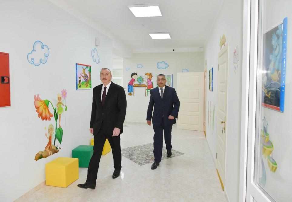 Prezident İlham Əliyev Kürdəxanıda məcburi köçkün ailələri üçün yeni yaşayış kompleksinin açılışında iştirak edib (FOTO) (YENİLƏNİB 3)