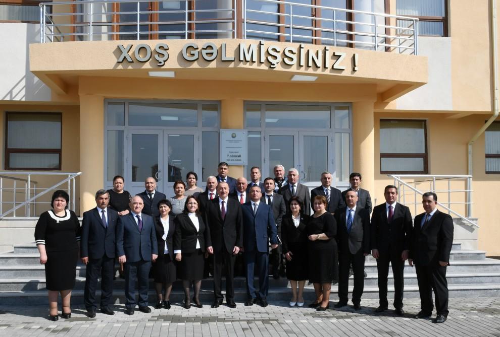 Prezident İlham Əliyev Kürdəxanıda məcburi köçkün ailələri üçün yeni yaşayış kompleksinin açılışında iştirak edib (FOTO) (YENİLƏNİB 3)