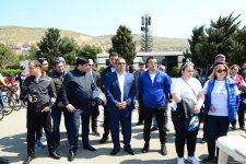 “Az avtomobil, çox həyat” devizi altında veloyürüş keçirilib (FOTO)