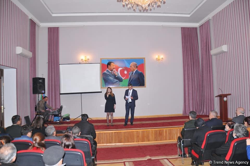 Ağsu şəhidlərinin anım mərasimi keçirilib (FOTO)