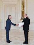 Prezident İlham Əliyev Argentinanın Azərbaycanda yeni təyin olunmuş səfirinin etimadnaməsini qəbul edib (YENİLƏNİB) (FOTO)