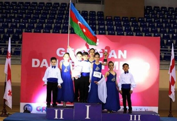 "Qarabağ" rəqs kollektivi ermənilərə qalib gəlib (FOTO)