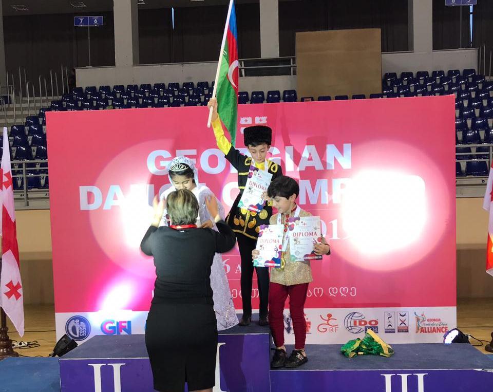 "Qarabağ" rəqs kollektivi ermənilərə qalib gəlib (FOTO)