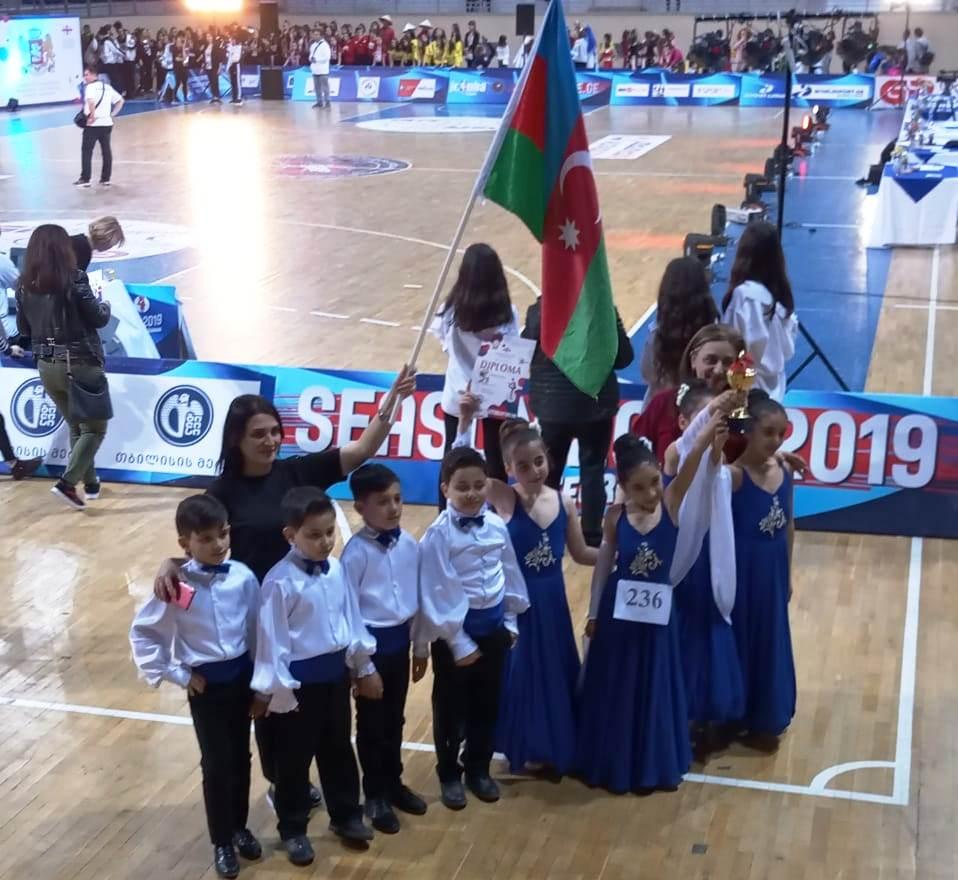 "Qarabağ" rəqs kollektivi ermənilərə qalib gəlib (FOTO)