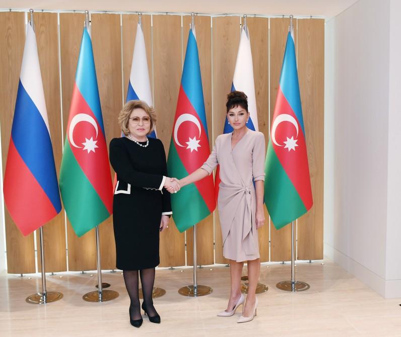 Birinci vitse-prezident Mehriban Əliyeva Rusiya Federasiya Şurasının sədri Valentina Matviyenko ilə görüşüb (FOTO)