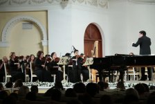 Musiqi məktəbi hesabat konserti keçirib (FOTO)