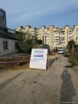 "Azərsu": Sakinlərin ixtiyarı var ki, su çənlərini saxlasın – Həmin ərazilərə yalnız gələcəkdə fasiləsiz su verilə bilər (ÖZƏL)