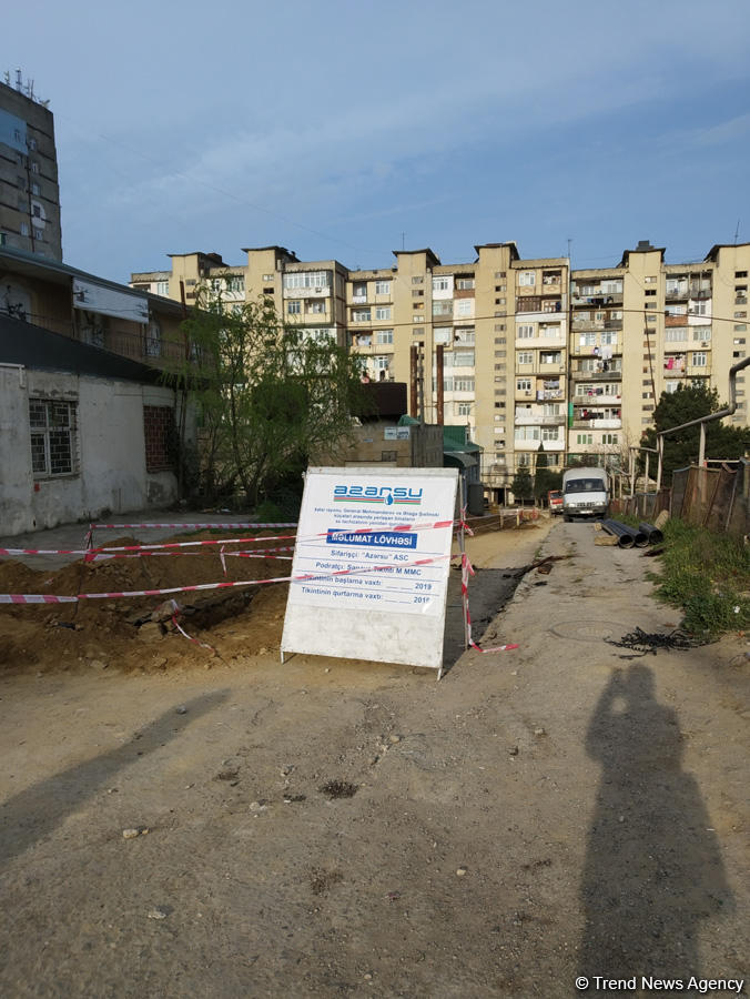 "Azərsu": Sakinlərin ixtiyarı var ki, su çənlərini saxlasın – Həmin ərazilərə yalnız gələcəkdə fasiləsiz su verilə bilər (ÖZƏL)