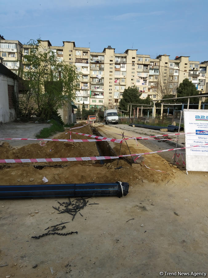 "Azərsu": Sakinlərin ixtiyarı var ki, su çənlərini saxlasın – Həmin ərazilərə yalnız gələcəkdə fasiləsiz su verilə bilər (ÖZƏL)