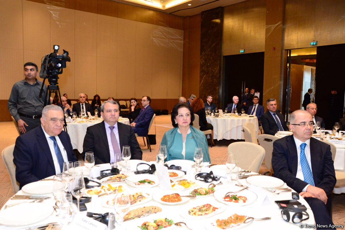 Bakıda “Azərbaycan və Böyük Britaniya əməkdaşlığının 100 illiyi” kitabının təqdimatı olub (FOTO) (YENİLƏNİB)