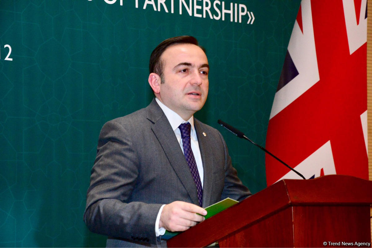 Bakıda “Azərbaycan və Böyük Britaniya əməkdaşlığının 100 illiyi” kitabının təqdimatı olub (FOTO) (YENİLƏNİB)