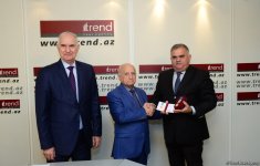 TREND-in əməkdaşları Azərbaycan təhlükəsizlik orqanlarının 100 illik yubileyinin fəal işıqlandırılmasına görə mükafatlandırılıblar (FOTO)