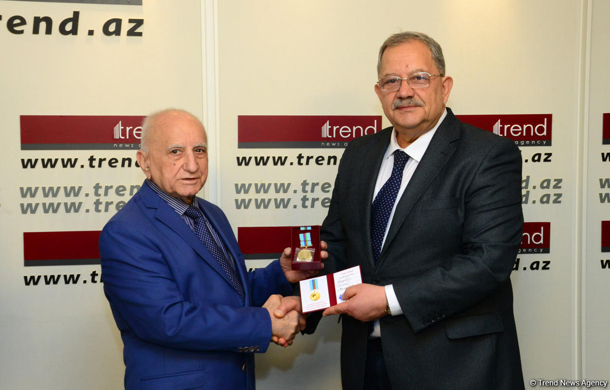 TREND-in əməkdaşları Azərbaycan təhlükəsizlik orqanlarının 100 illik yubileyinin fəal işıqlandırılmasına görə mükafatlandırılıblar (FOTO)