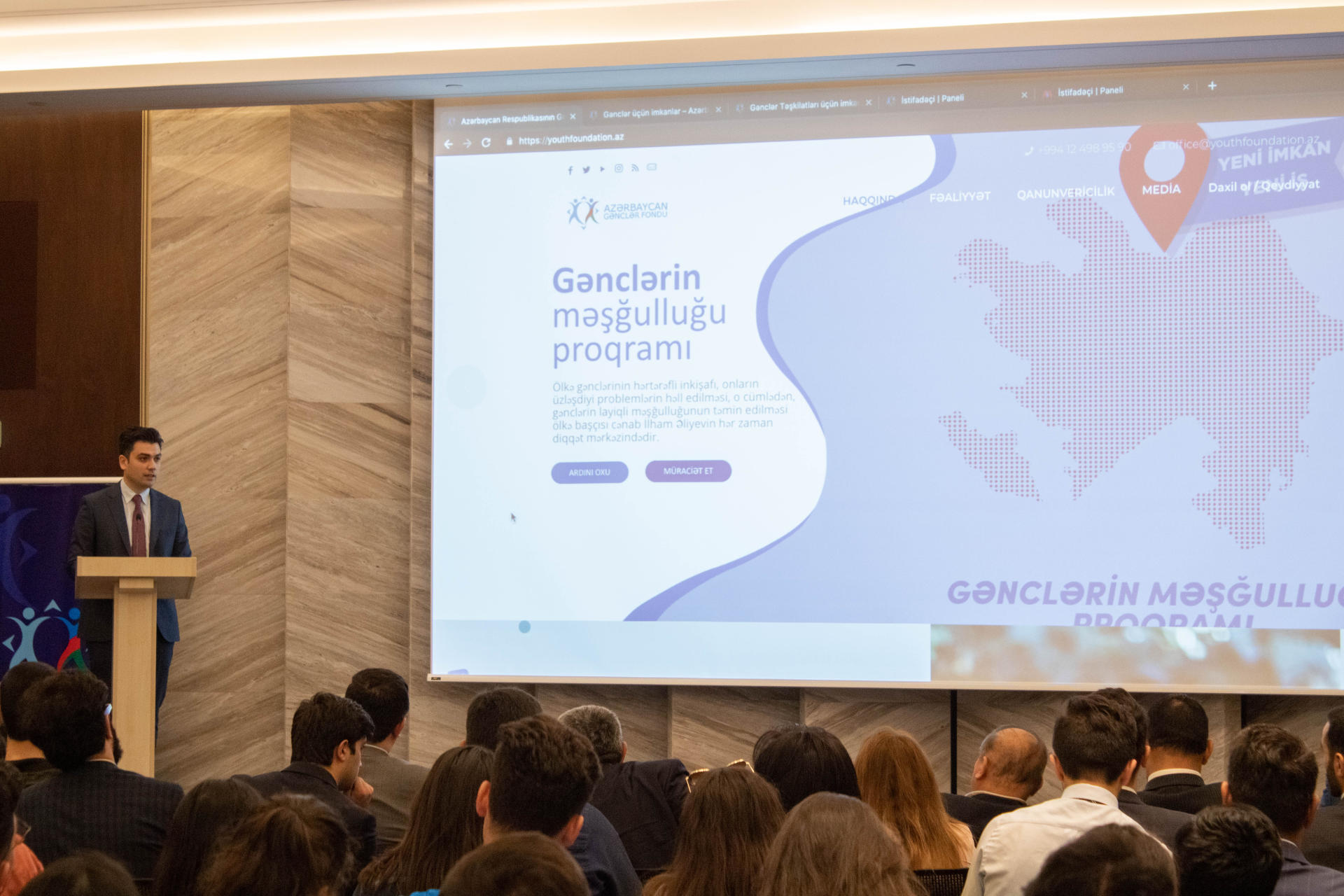 Gənclər Fondu rəsmi internet saytının yenilənmiş versiyasını təqdim etdi (FOTO)