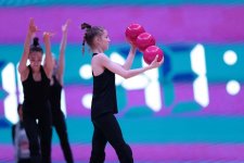 Milli Gimnastika Arenasında bədii gimnastika üzrə Dünya Kubokunun iştirakçılarının podium məşqləri keçirilib (FOTOREPORTAJ)