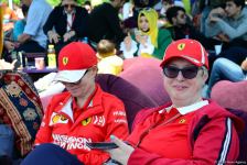 Formula 1 azarkeşləri Bakı bulvarında (FOTO)