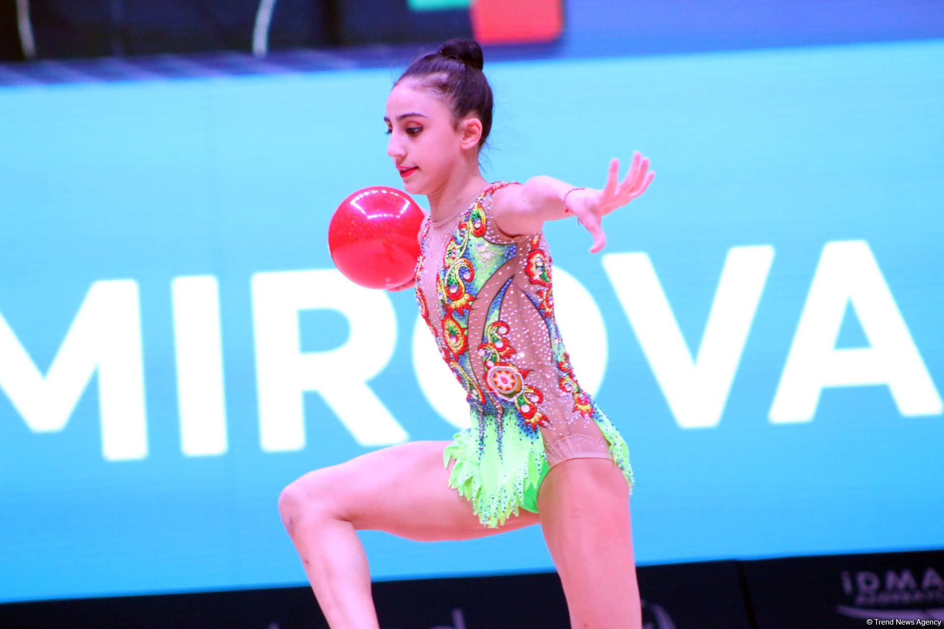 Bakıda keçirilən bədii gimnastika üzrə Dünya Kubokunda maraqlı məqamlar (FOTO)