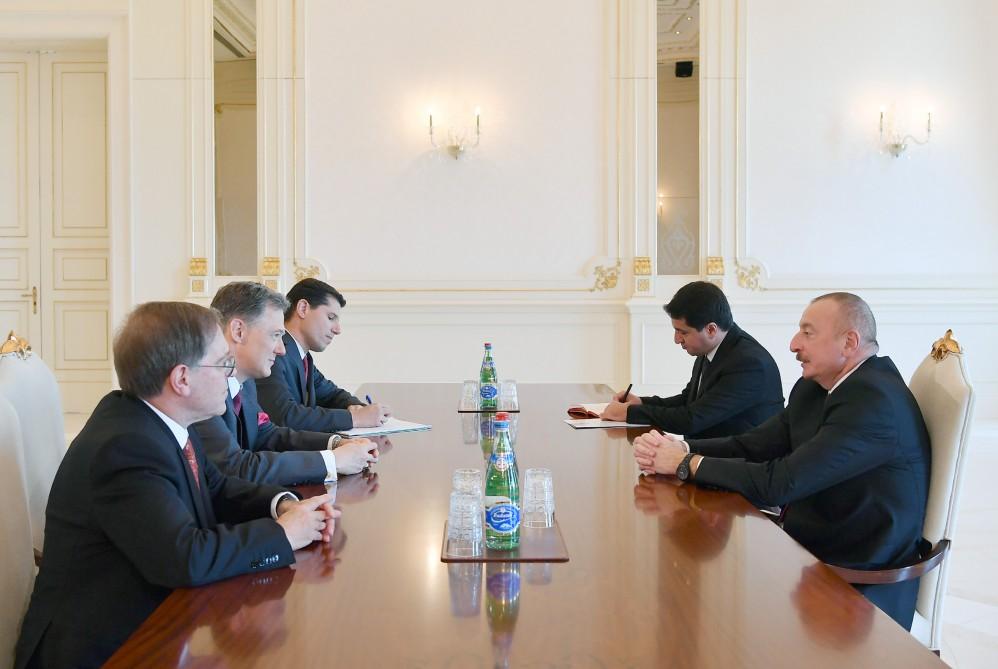 Prezident İlham Əliyev: Azərbaycan ABŞ ilə ikitərəfli əlaqələri tərəfdaşlıq müstəvisində davam etdirmək niyyətindədir (FOTO) (YENİLƏNİB)