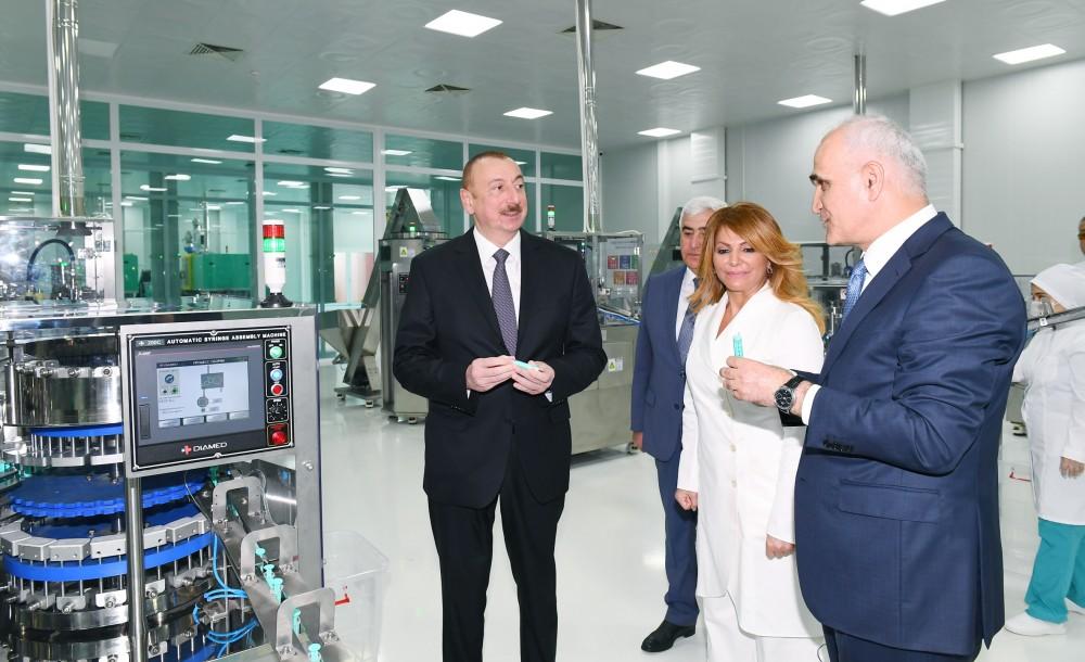 Prezident İlham Əliyev Pirallahı Sənaye Parkında "Diamed Co" şpris istehsalı zavodunun açılışında iştirak edib (FOTO) (YENİLƏNİB)