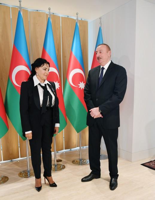 Prezident İlham Əliyev və birinci xanım Mehriban Əliyeva Ümumrusiya Bədii Gimnastika Federasiyasının prezidenti ilə görüşüblər (FOTO) (YENİLƏNİB)