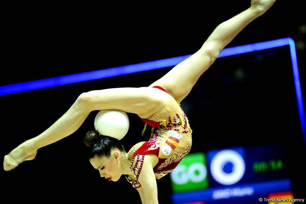 Bakıda bədii gimnastika üzrə 35-ci Avropa Çempionatının ikinci günü start götürüb (FOTO)